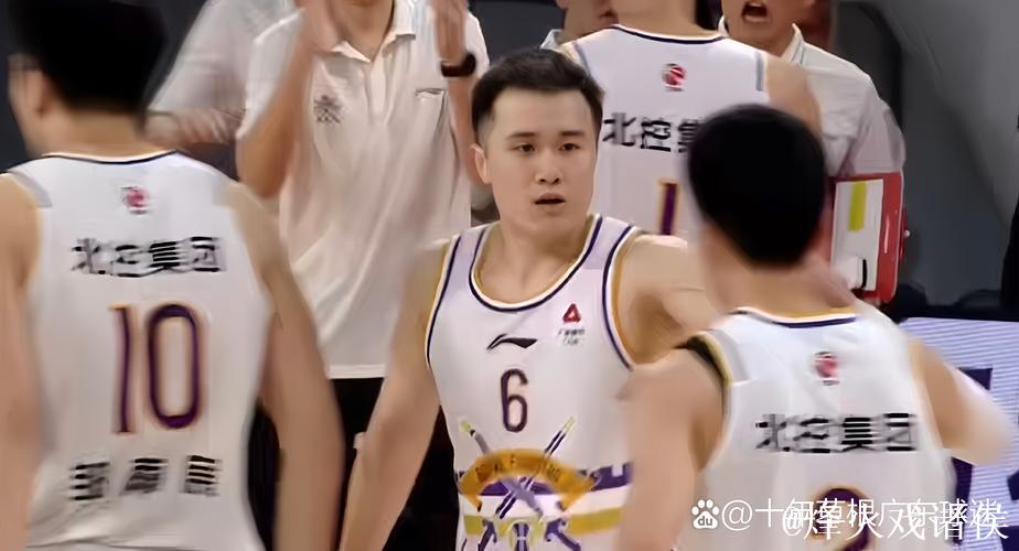 萨林杰33+20+8深圳险胜北控总分1-0 张帆14分 萨林杰33+20+8深圳险胜北控总分1-0 张帆14分